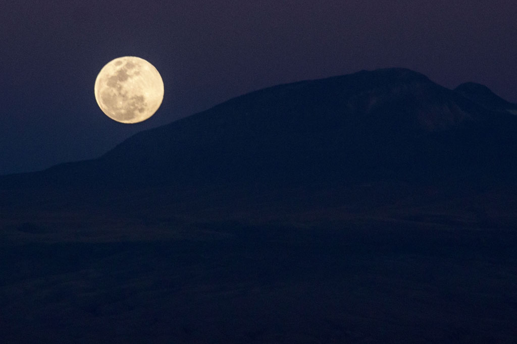 Moonrise im Valle de la Luna