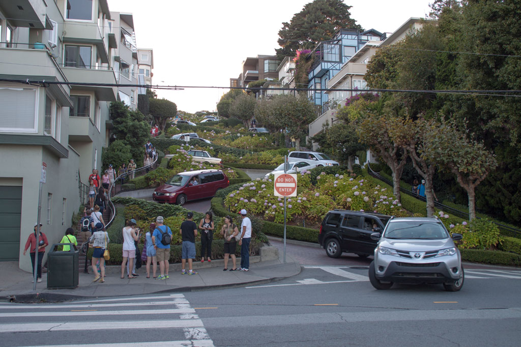 San_Francisco_Lombard_Street