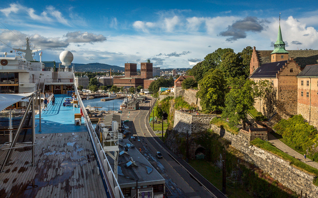 photo credit: Ship, City Hall, and Akershus Fortress via photopin (license)