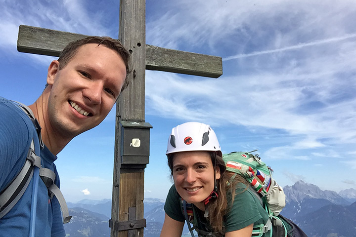 tp_saalbach_klettersteig_marokka_fieberbrunn_gipfelkreuz_selfie