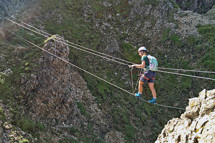 Die obligatorische Seilbrücke eines jeden modernen Klettersteigs