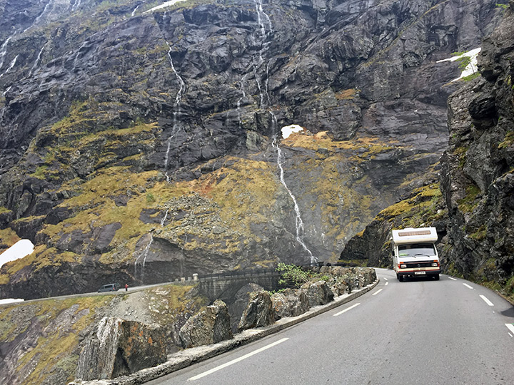 Bei diesem Gegenverkehr wird es spannend!