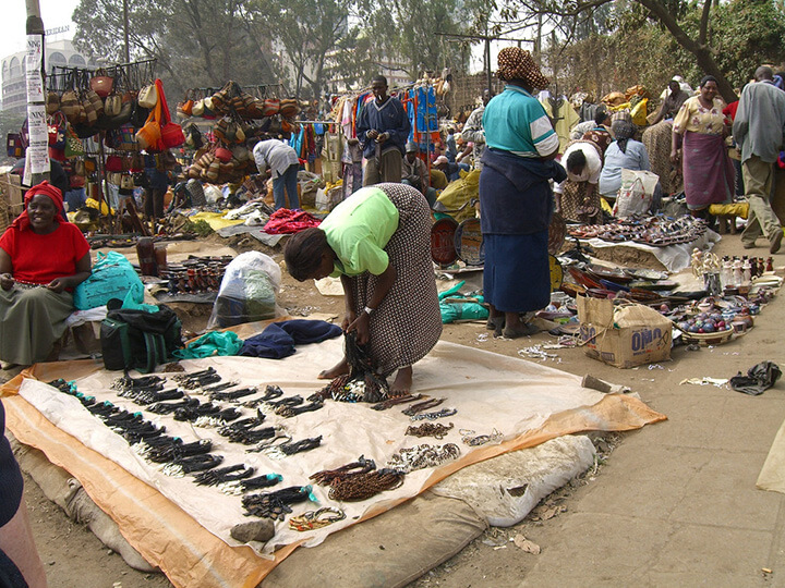 photo credit: khym54 Maasai Market in Nairobi via photopin (license)