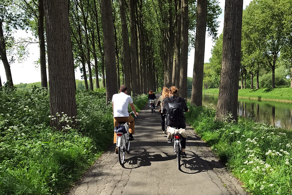 Flandern Radtour am Weg nach Brügge