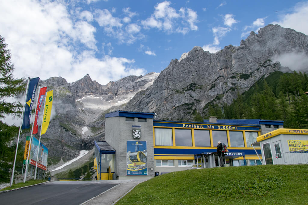 Talstation am Dachstein Gletscher