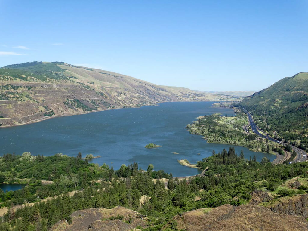 Rowena Crest Viewpoint in Oregon