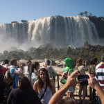 iguacu_waterfalls_brasil_platform_people