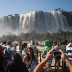 iguacu_waterfalls_brasil_platform_people