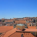 tp_lissabon_von_oben_haeuserdachmeer_img_3511