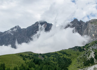 Hoher Dachstein: Klettersteig auf den höchsten Gipfel der Steiermark (mit Video) Hoher Dachstein in den Wolken