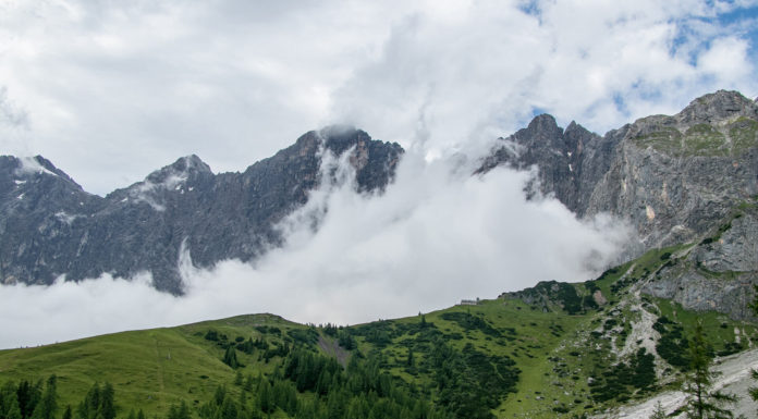 Hoher Dachstein: Klettersteig auf den höchsten Gipfel der Steiermark (mit Video) Hoher Dachstein in den Wolken