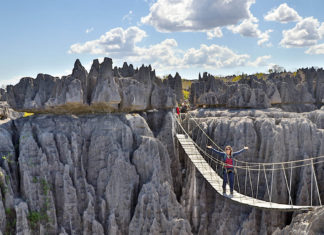 Tsingy de Bemaraha – abenteuerliche Reise in den Westen Madagaskars Tsingy de Bemaraha Hängebrücke