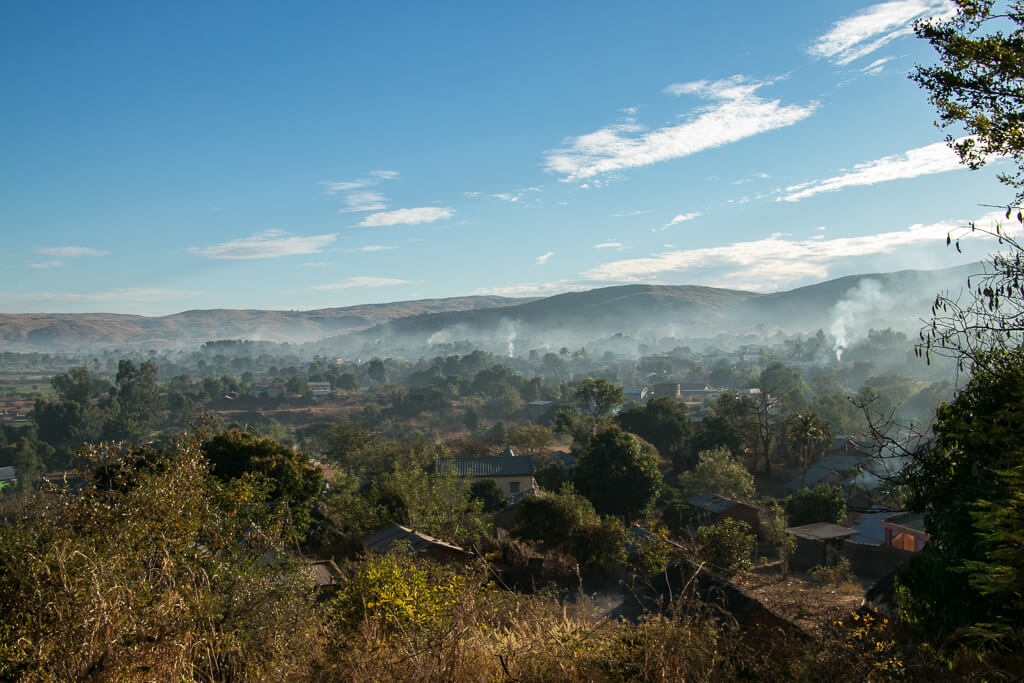 Rauchschwaden in Madagaskar: Holzkohle