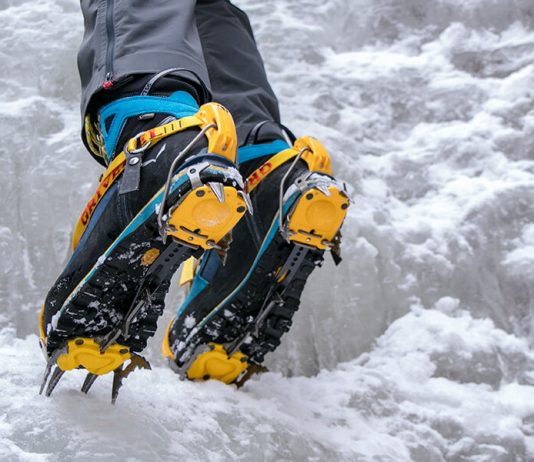 Bergzeit Alpincamp in Osttirol: Eisklettern mit dem Mann ohne Nerven Eisklettern Bergzeit Alpincamp mit Grivel