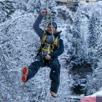 Sandra Lahnsteiner fliegt mit Flying Waters über Bad Gastein