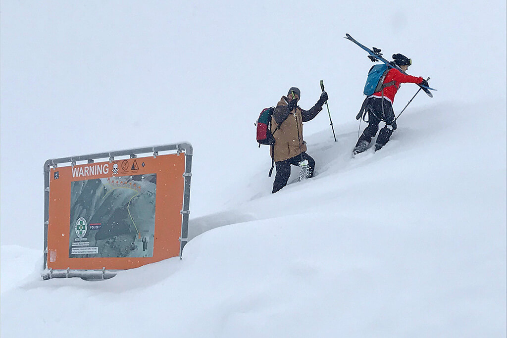 Kreuzkogel Sportgastein Aufstieg zum Gipfelkreuz