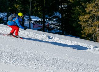 6 Gründe, warum Skifahren für uns immer noch das leiwandste Wintersport-Abenteuer ist Up in die Berge - Skifahren in Österreich