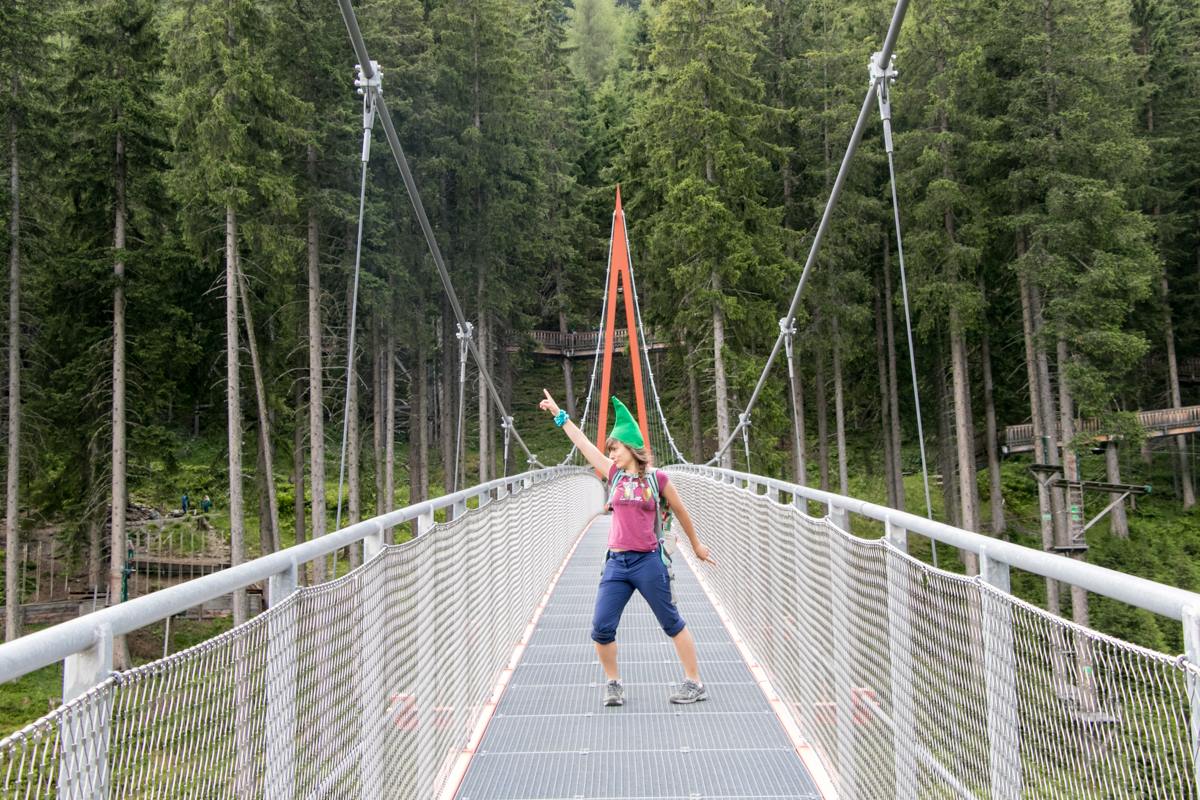 Cori auf der Golden Gate Bridge der Alpen