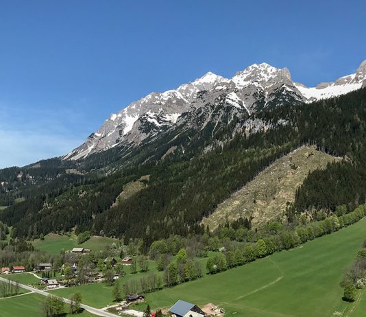 Aktivurlaub in der Selbstversorgerhütte in Ramsau am Dachstein Ramsau am Dachstein im Frühling