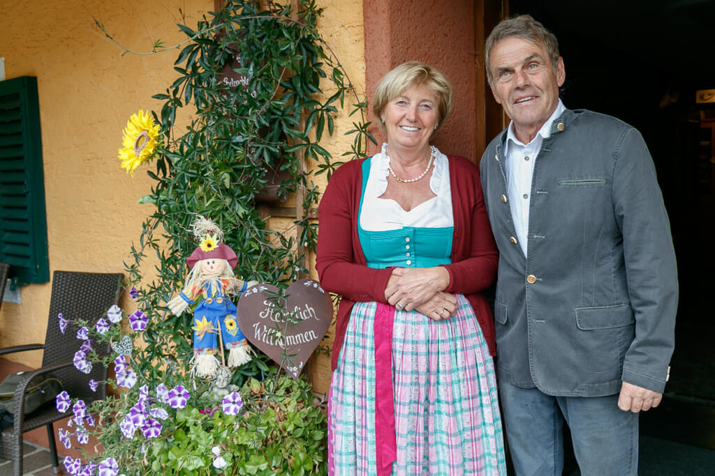 Johanna und Karl Krenn vom Dichtlhof im Salzburger Seenland