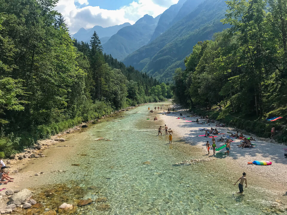 Abkühlen in der Soča