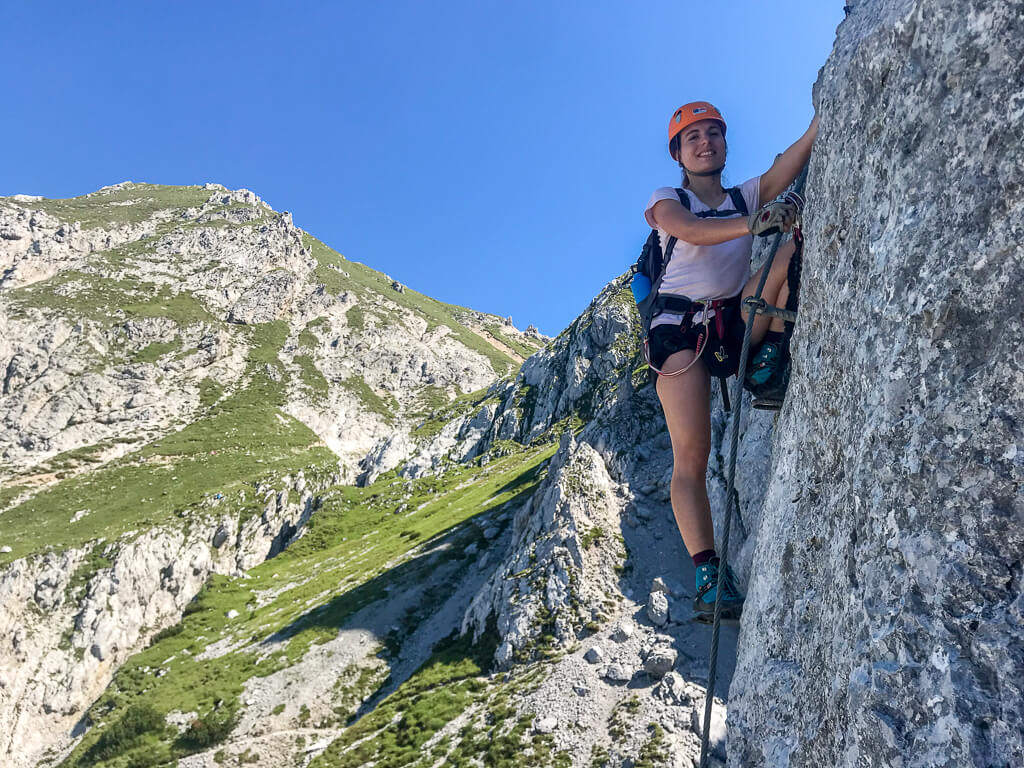 Nassfeld Däumling-Klettersteig mit Gartnerkofel-Gipfel im Hintergrund