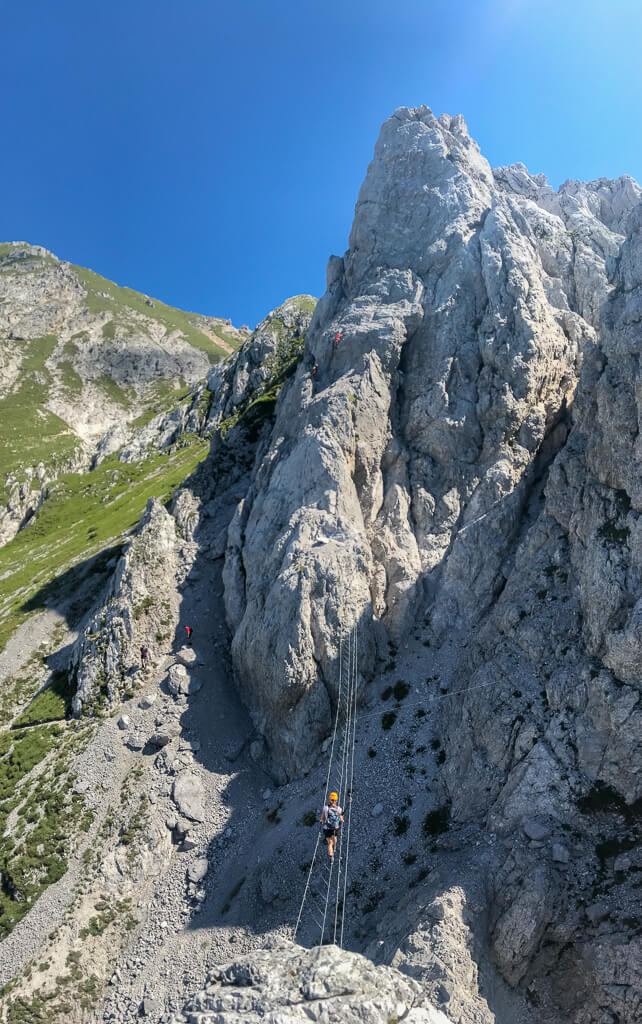 Däumling-Klettersteig mit Nepalbrücke