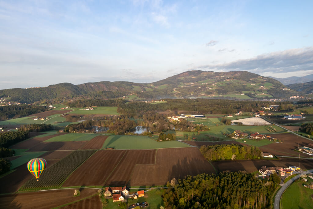 Ballonfahrt in der blühenden Oststeiermark