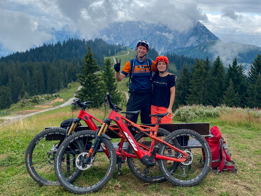 Dachsteinrunde mit E-MTBs auf der Zwieselalm